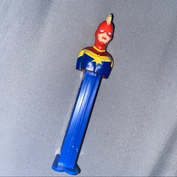 captian marvel pez dispenser - Picture 1 of 4